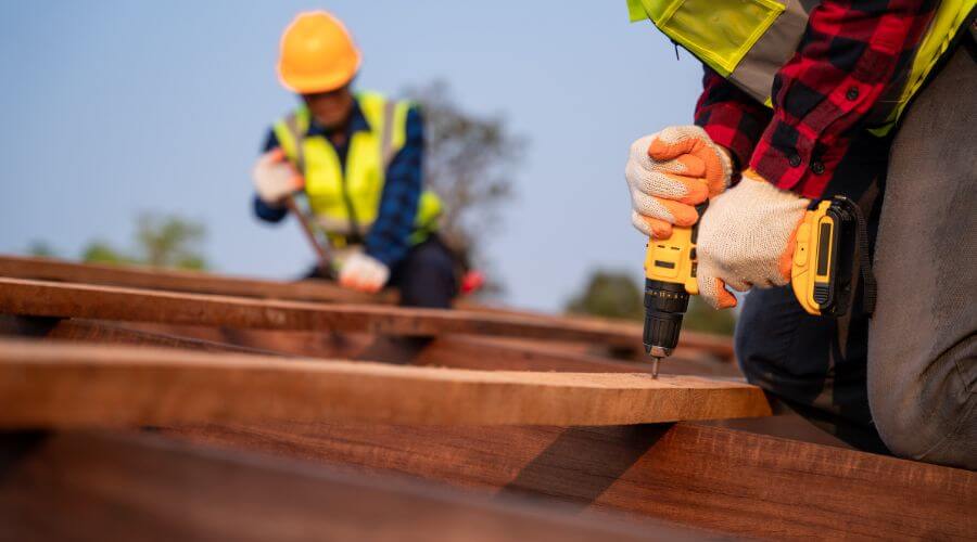 Expert Emergency Roof Repairs services in Michigan City, MS